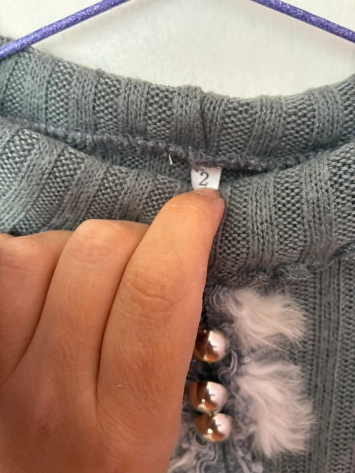 Joli petit pull original, taille 2 ans, sans marque. - photo numéro 4