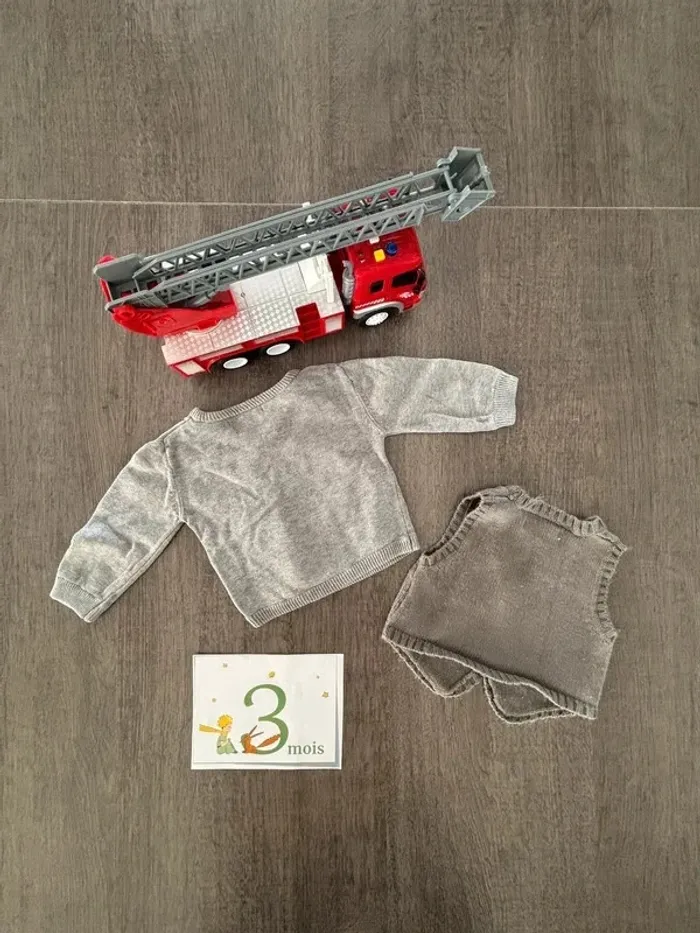 Boléro gilet lot garçon 3 mois - photo numéro 2