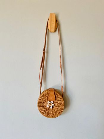 Petit sac en osier tressé et cuir