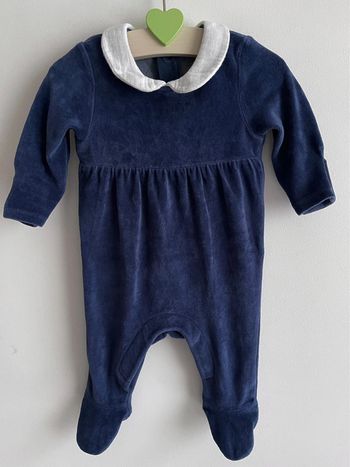 Adorable dors bien / pyjama en velours bleu marine Marks & Spencer taille 0-3 mois