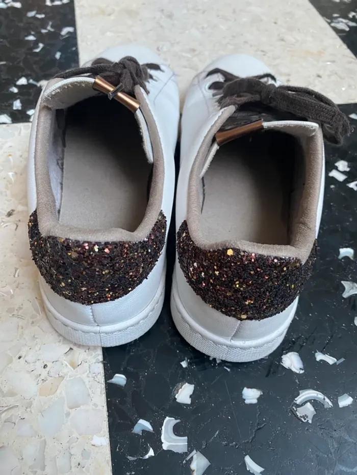 Baskets Victoria blanches – Détails pailletés – Taille 39 EU - photo numéro 5