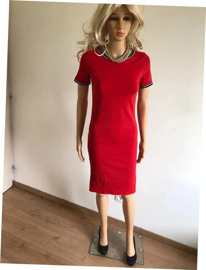 Robe rouge à manches courtes JBC taille XS bon état - photo numéro 3