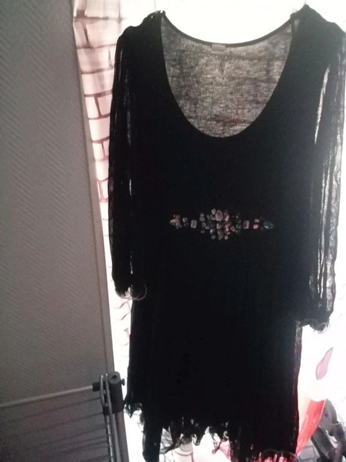 Robe de soirée noire - photo numéro 9