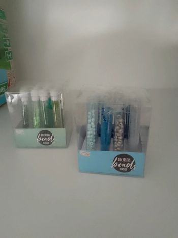 Lot de perles de rocailles