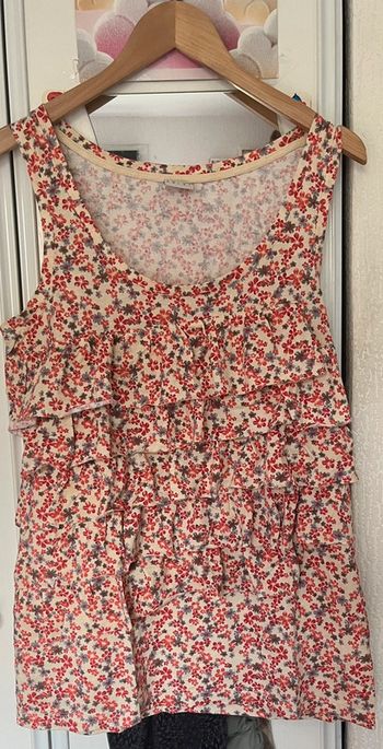 Débardeur crème à volants avec des fleurs ( rouge,bleu, gris), Esprit, L, 100% coton