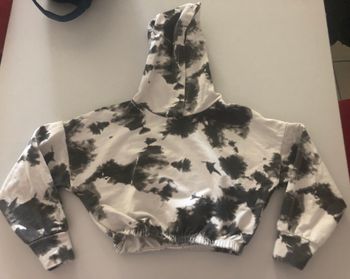 Sweat-shirt capuche fille 6 ans