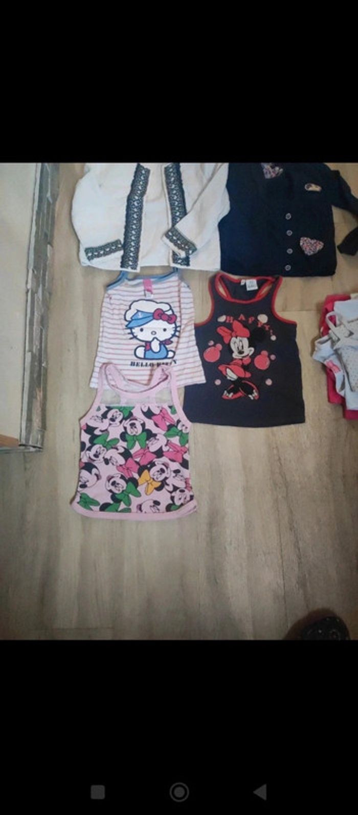 Lot de vêtements 5 ans fille - photo numéro 2