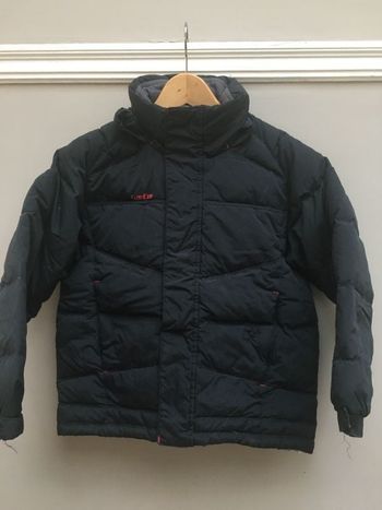 Doudoune noire Wed'ze 8 ans