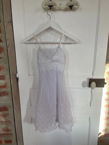 Robe blanche de soirée, 10 ans