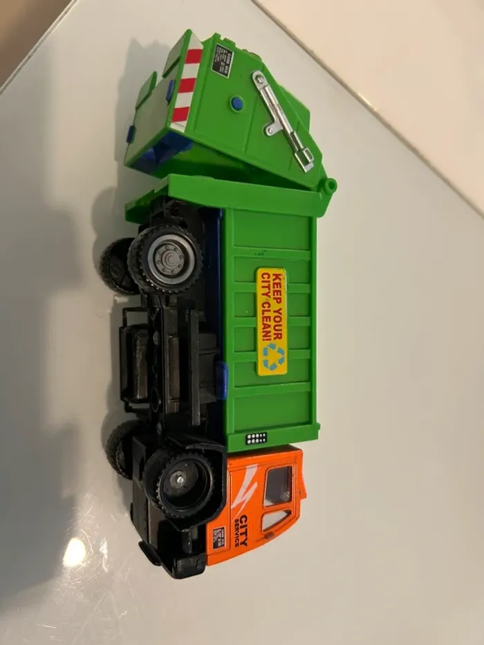 Voiture enfant camion poubelle - photo numéro 2