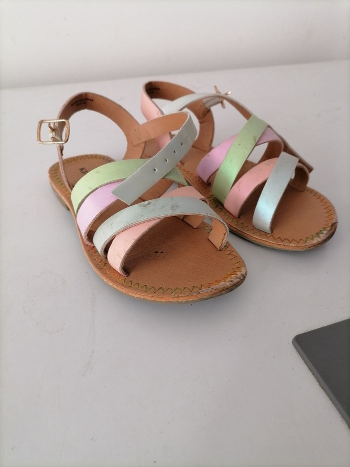 Sandale