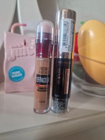 Lot maquillage teint maybelline bourjois