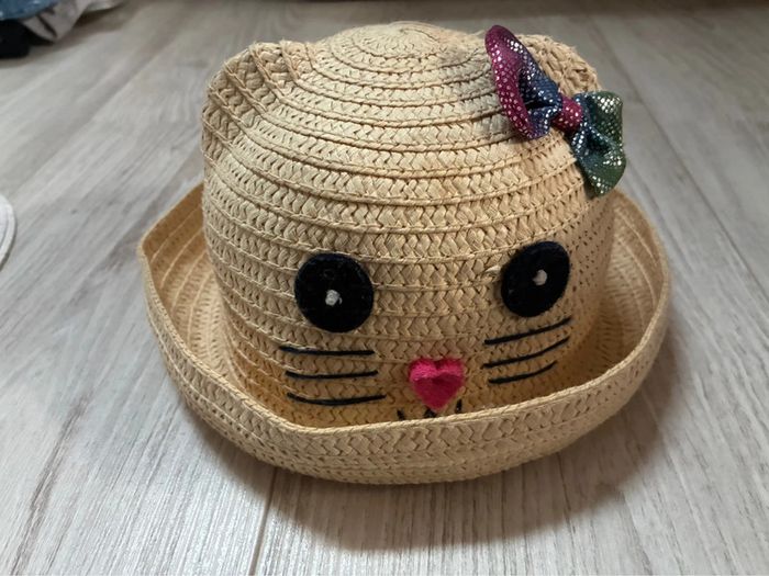 Chapeau fille forme chat