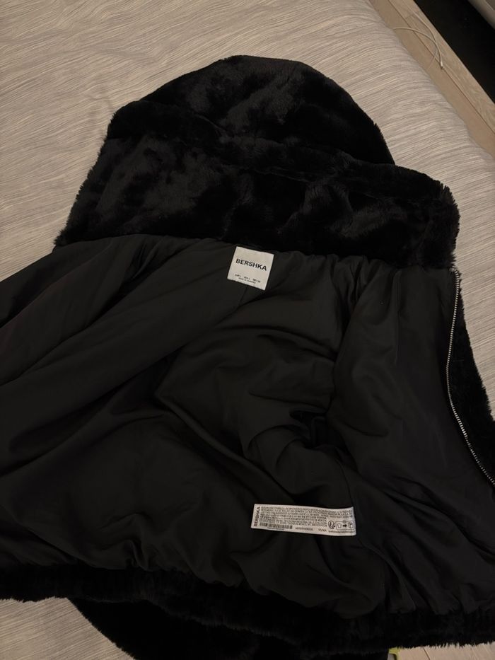 Veste fausse fourrure noir capuche hiver - photo numéro 9