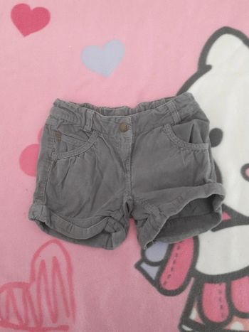 Short t.6ans