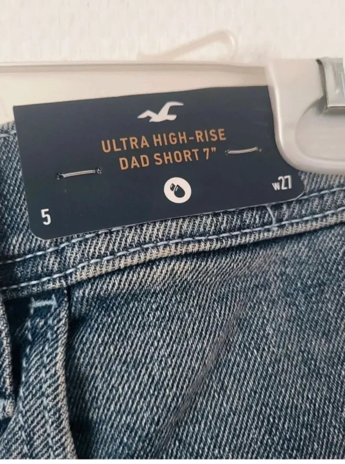 Short Hollister taille 36 neuf - photo numéro 2