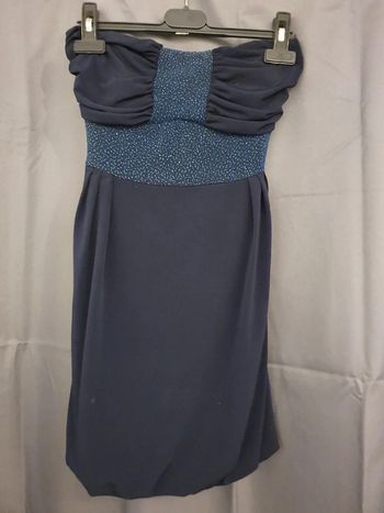 Robe courte ou haut bustier