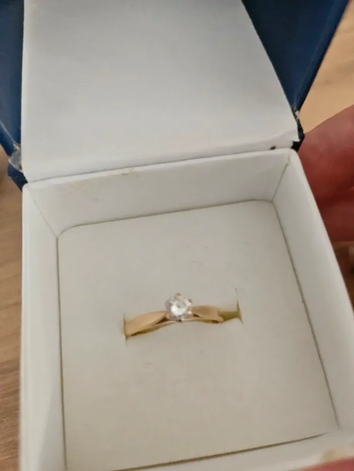 Bague or 18 carats – Taille 53/54 – pierre blanche scintillante - photo numéro 14