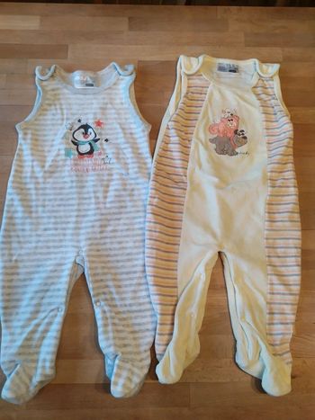 Lot 2pyjamas velours sans manches