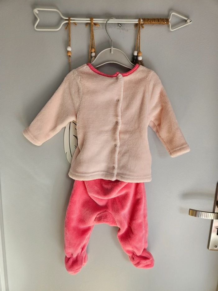 Pyjama 6 mois - photo numéro 3