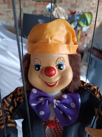 Ancien  clown vintage  articulé en bois et porcelaine