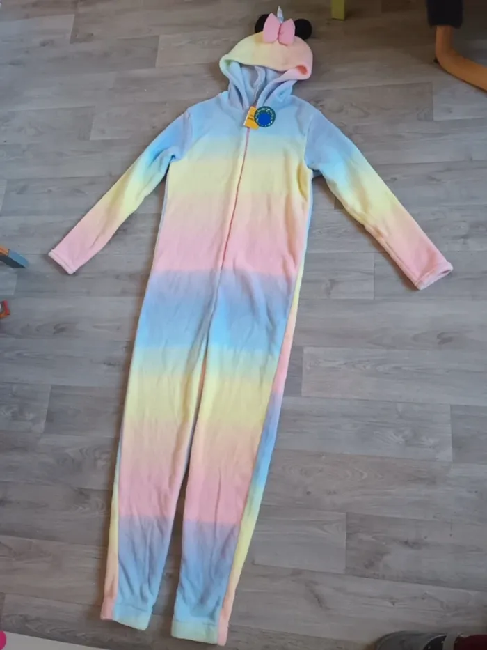 déguisement Pyjama 13 ans 14 ans minnie disney arc en ciel mickey