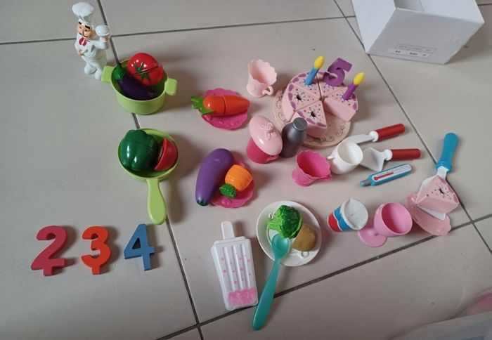 Dînette enfant très bon état
