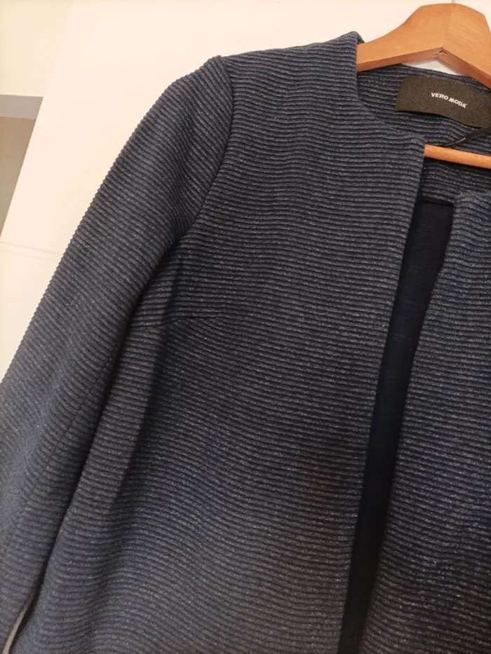 Veste - photo numéro 3