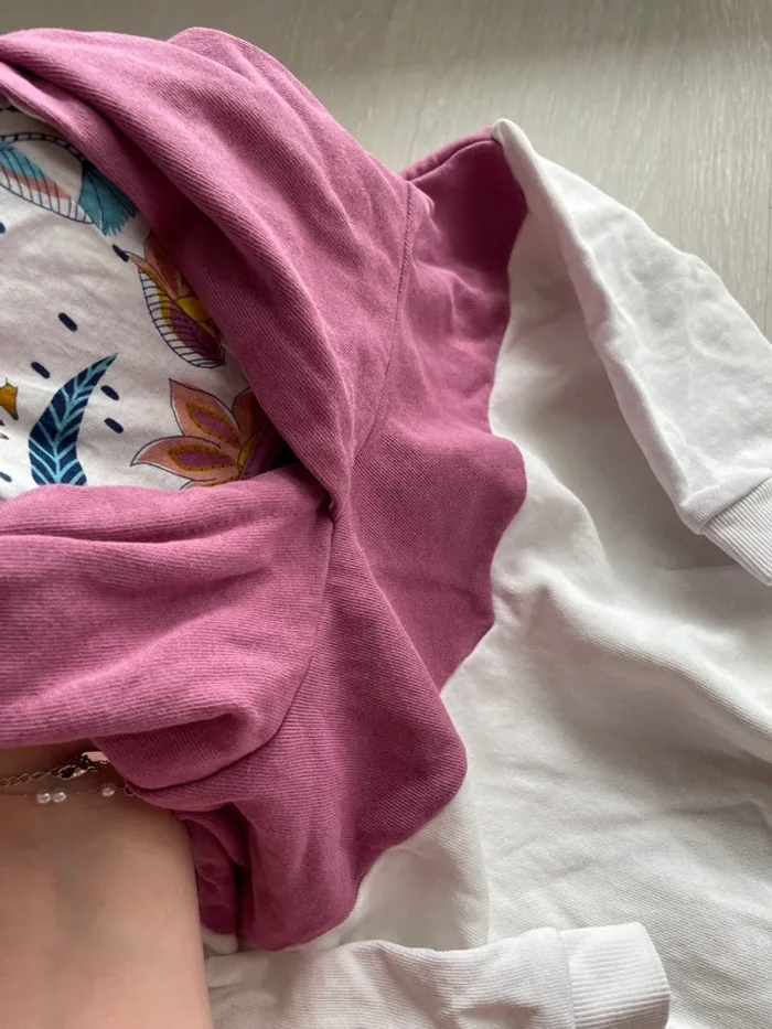 Pull à capuche violet blanc 3 ans - photo numéro 3