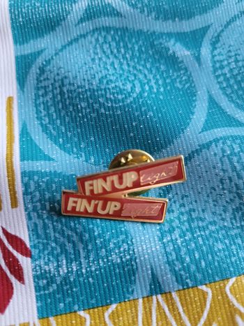 Broche Pins Fin’up light