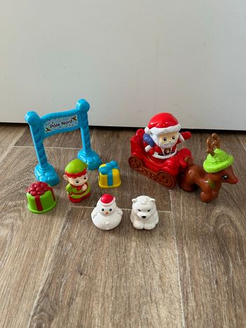 Lot tut tut copains père Noël 