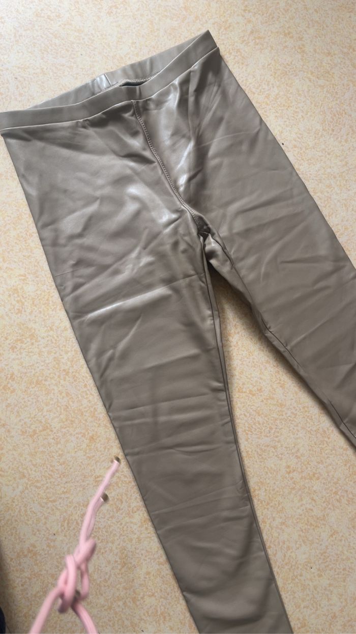 Pantalon cuir - photo numéro 2