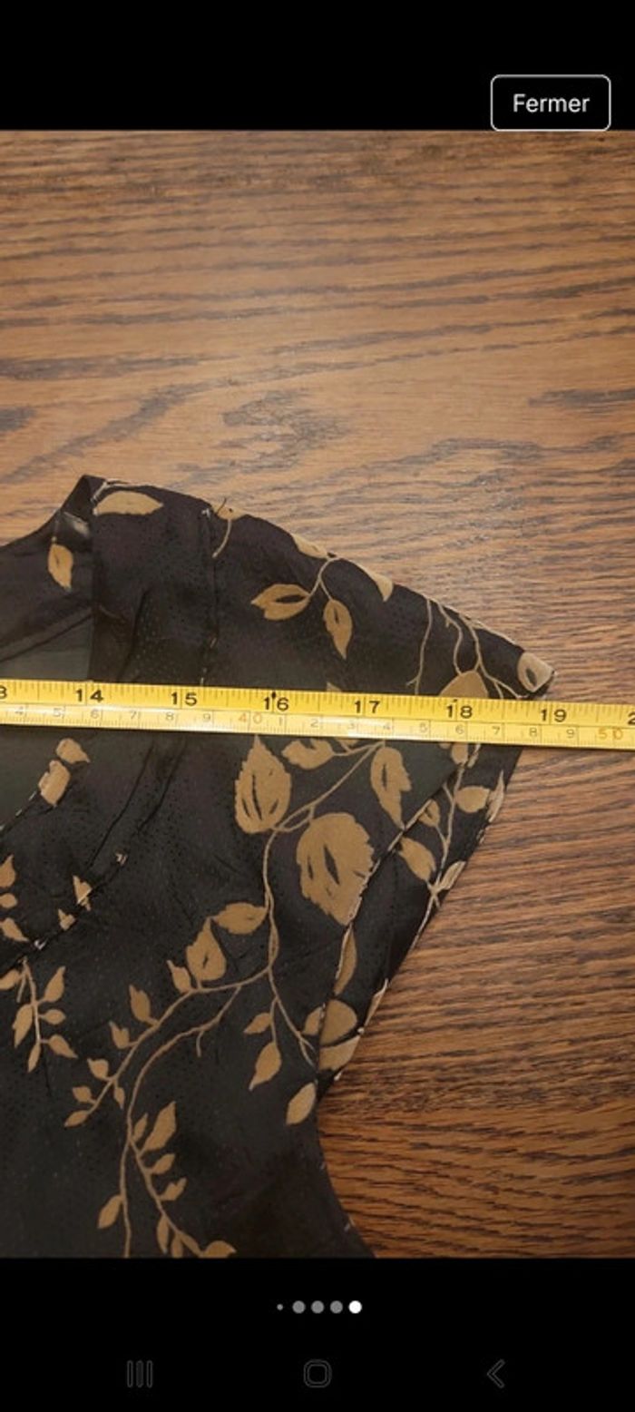 Jolie Robe Ap taille 38 fond noir dessin doré - photo numéro 20