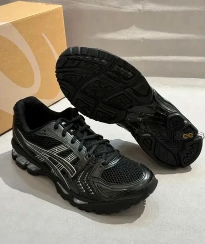Asics Gel-Kayano 14 Taille 40 - photo numéro 5