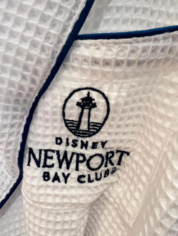 Peignoir hôtel Newport bay club disney - photo numéro 2