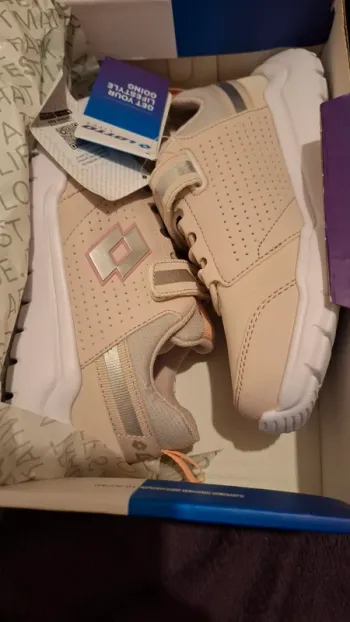 Baskets à scratchs Lotto pointure 32