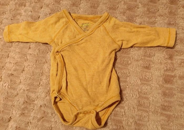 Lot de 3 Bodys Bébé Mixte (0-1 Mois) - TBE - photo numéro 3