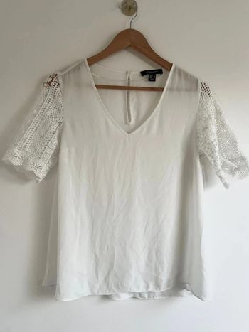 T-shirt blanc manches dentelles