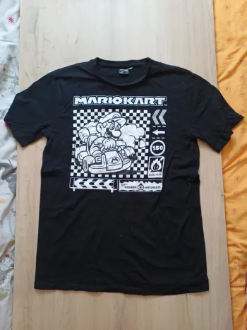 T-shirt mario