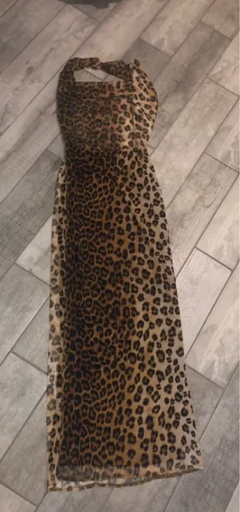 Robe longue dos nu léopard zara TBE Taille XS