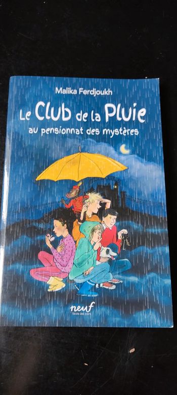 Livre le club de la pluie école des loisirs