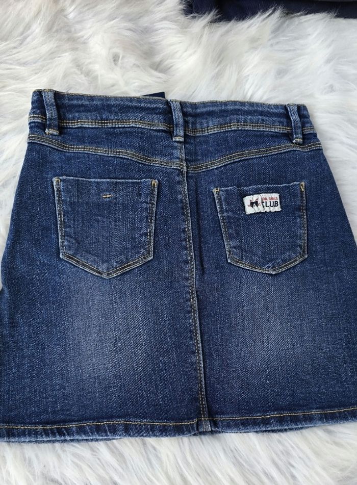 Neuve(non portée) 🏷😍🤩 jupe en jeans 8 ans fille 😍🤩 - photo numéro 2