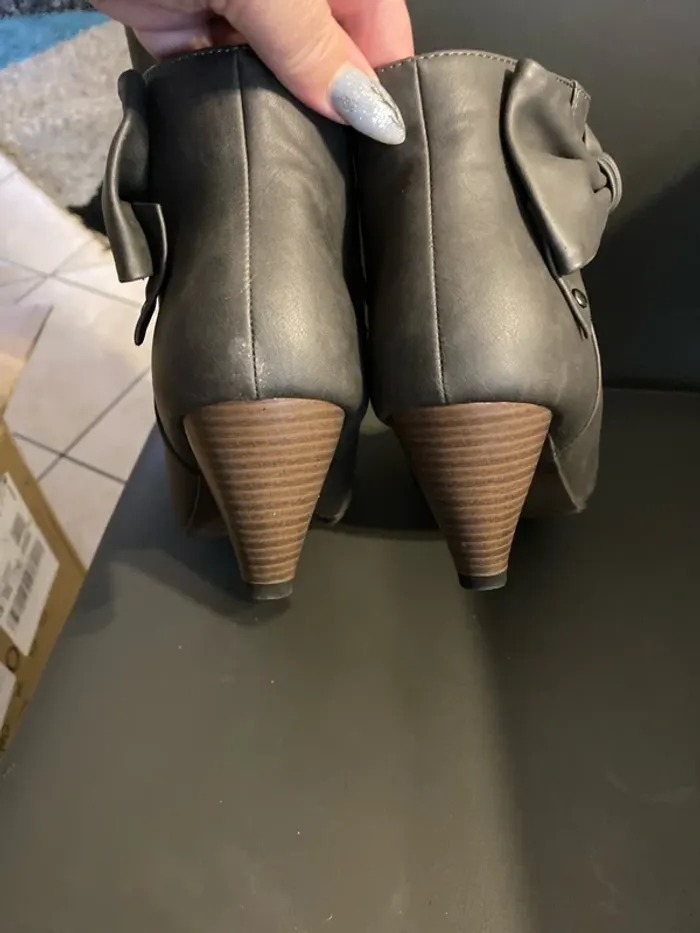 superbe bottine grise Vice Versa taille 39 - photo numéro 4