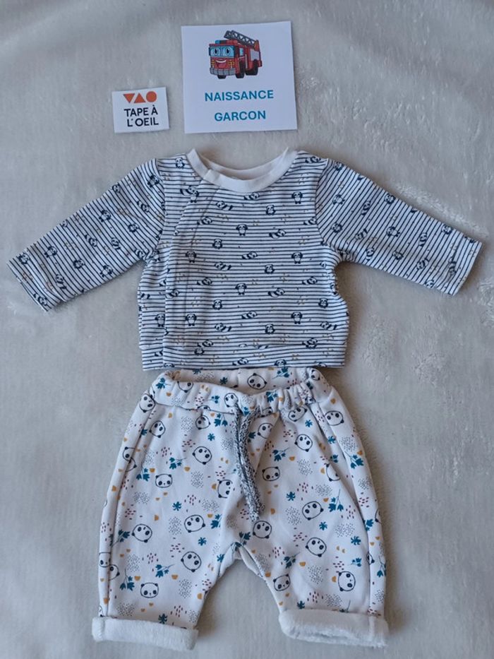 Ensemble naissance tape a l oeil