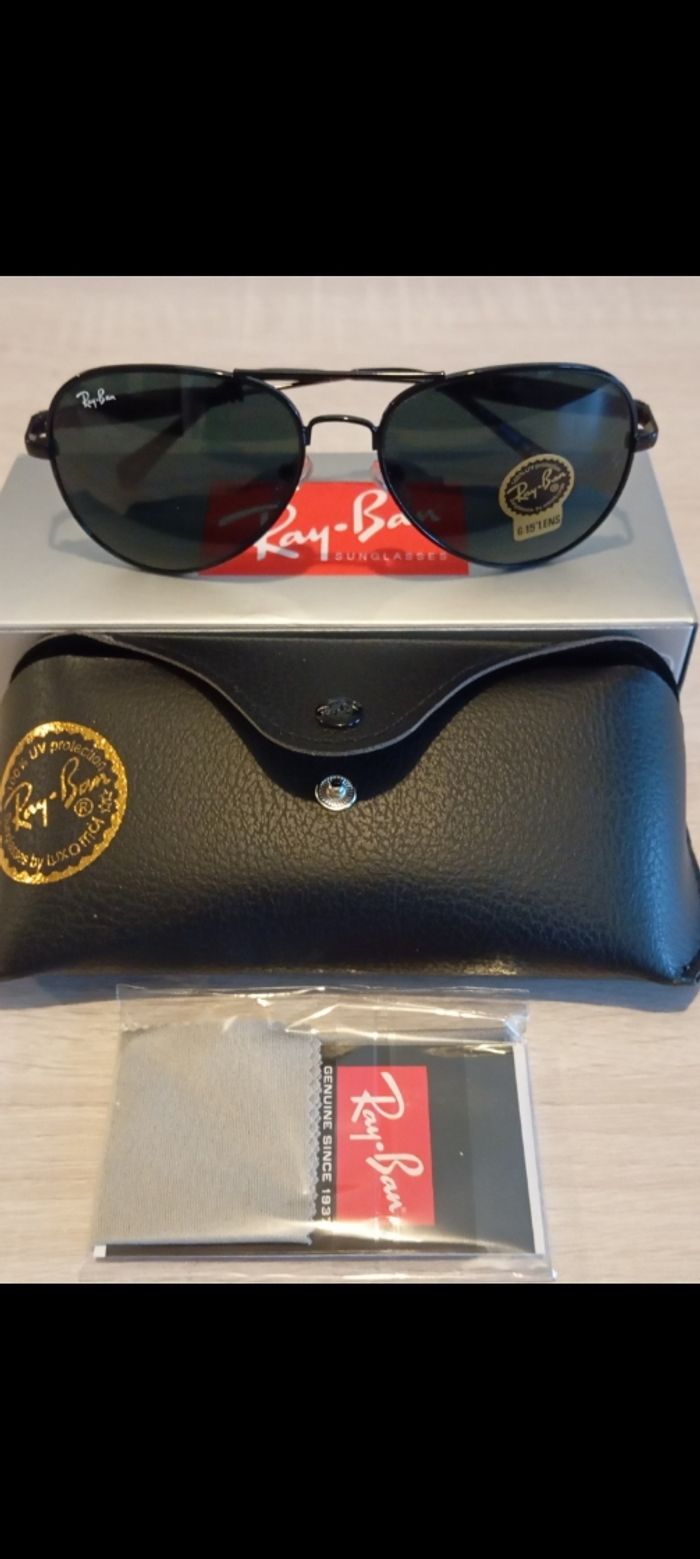 Ray-Ban