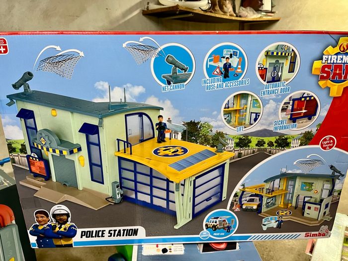 Commissariat de police Sam le Pompier - photo numéro 2