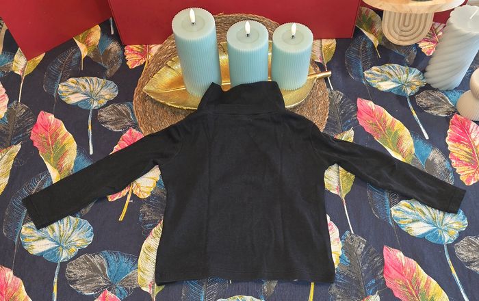 Sous pull noir 3 ans - photo numéro 2