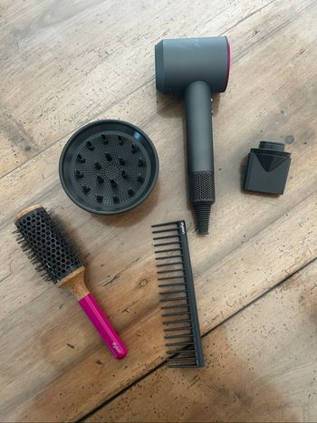 Ensemble sèche cheveux dyson enfant