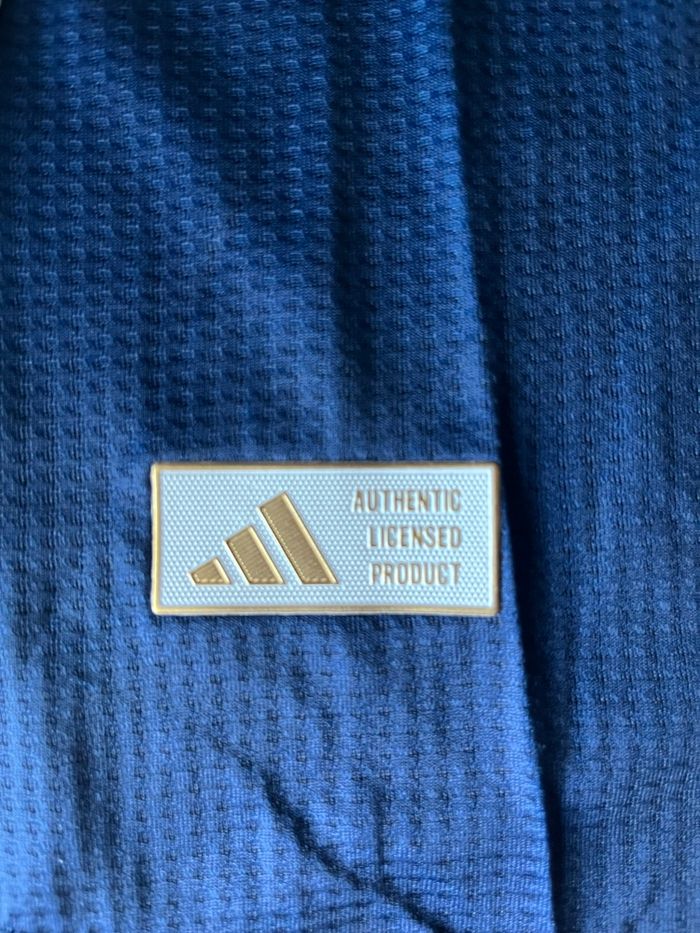 💙 Maillot Algérie bleu édition rare – Neuf avec étiquette 🇩🇿 - photo numéro 2