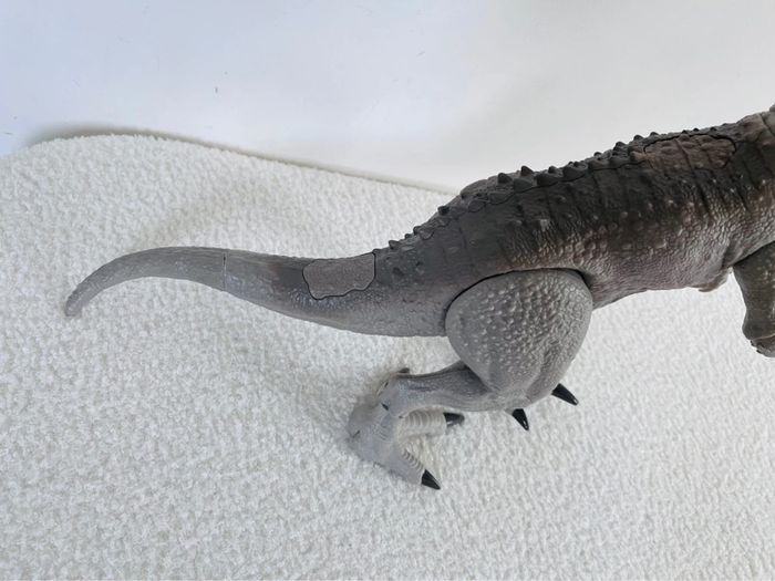 Dinosaure Indominus Rex Jurassic World 60 cm - photo numéro 3